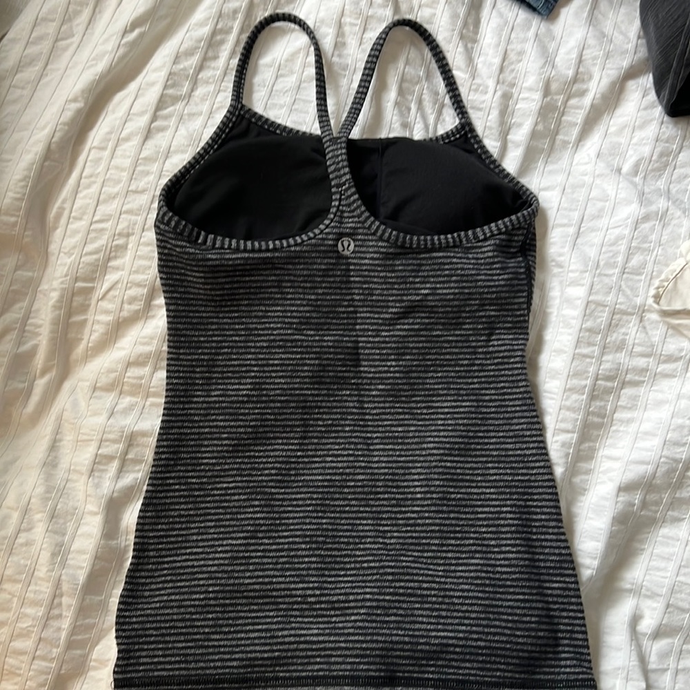 Lululemon Tank - Excellent Condition- Size 2
